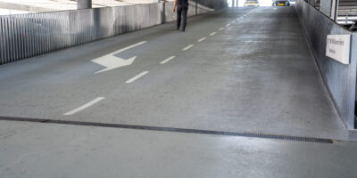 Hellingbaan coating Hellingbaan met antislip coating en lijnafvoer